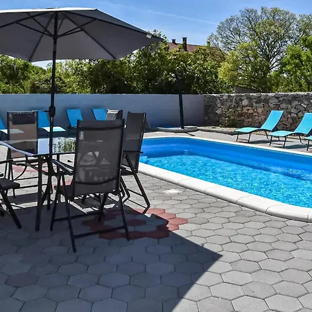 Holiday home Beautiful In With Sauna Biograd Na Moru